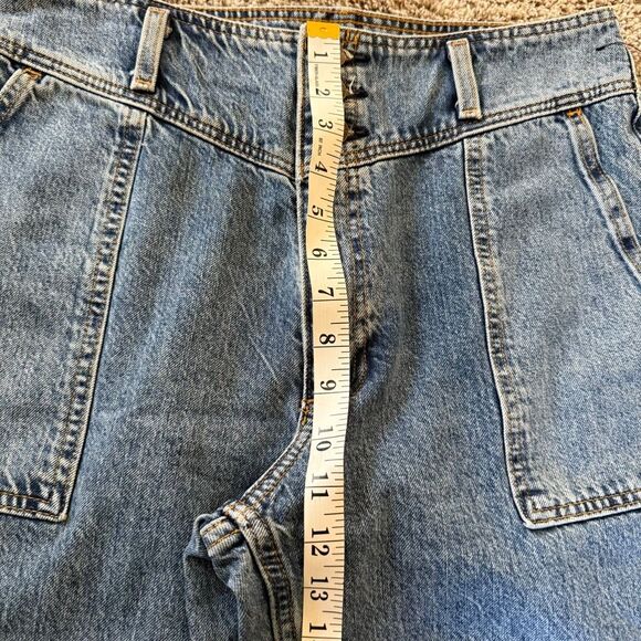 Abercrombie & Fitch Medium Wash High Rise Women's A&F Mom‎ Jeans 28 (28 x 28.5) - Picture 7 of 10